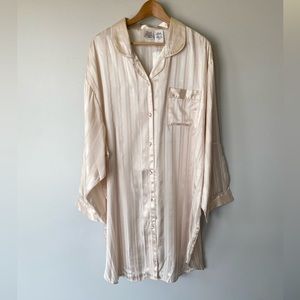 COPY - Vintage pink satin night shirt Sz 3XL